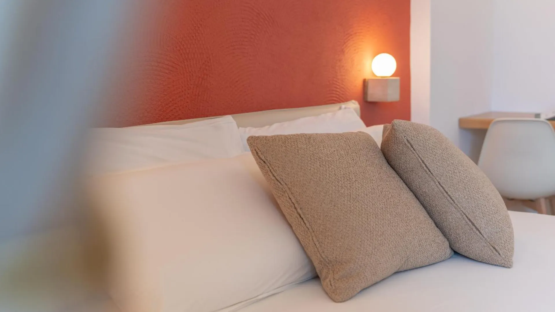 Sophora Guest House Альгеро