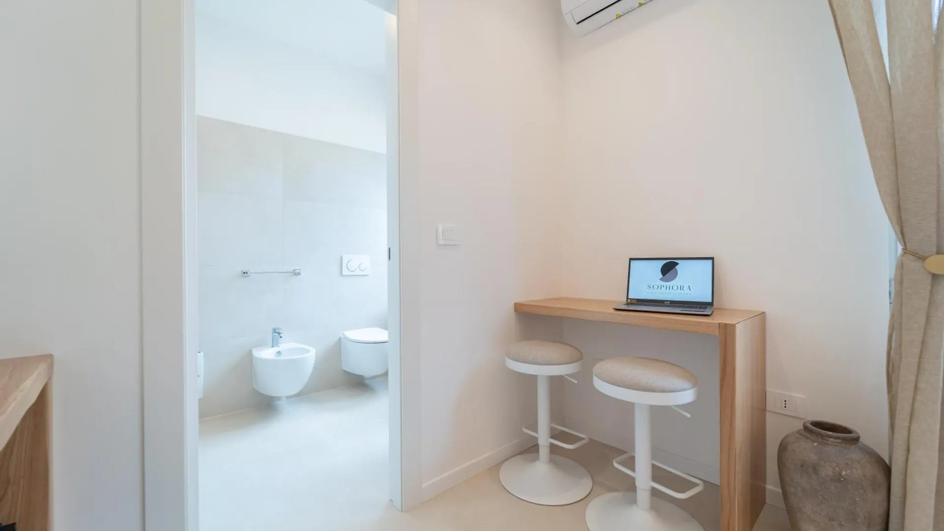 Sophora Guest House Альгеро